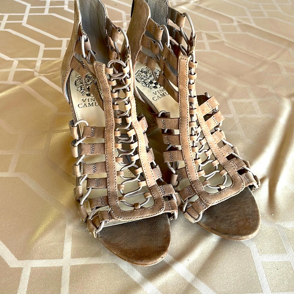 Vince Camuto Elanso Sandals Sz 8.5